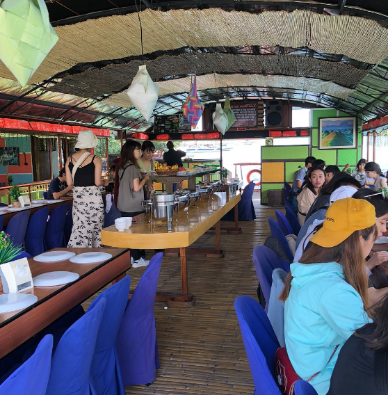 loboc floating restaurant2.png