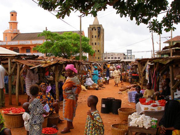 african-market-585x439.jpg