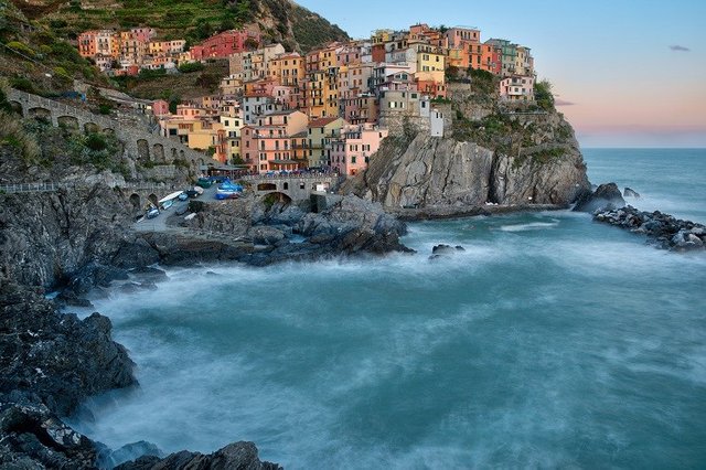 Photomatix_Sample_Manarola_WojciechToman.jpg