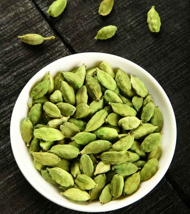 24-Amazing-Benefits-Of-Cardamom-Elaichi-For-Skin-Hair-And-Health.jpg