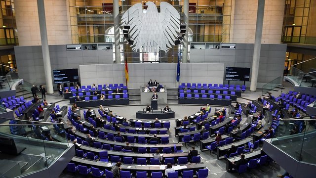 bundestag700_v-contentxl.jpg