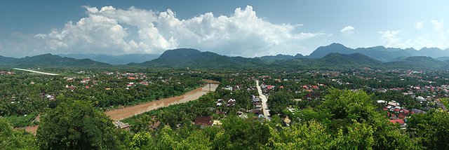 800px-Luang_Prabang_pano_Wikimedia_Commons.jpg