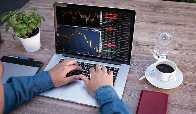 chart-trading-courses-forex-analysis-shares-stock-exchange-home-office-laptop.jpg