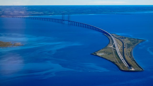 copenhagen-oresund-bridge-from-the-air.jpg