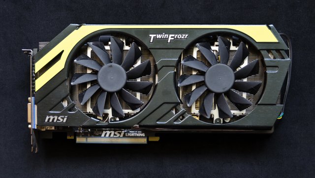 2014_MSI_GTX_770_Lightning.jpg