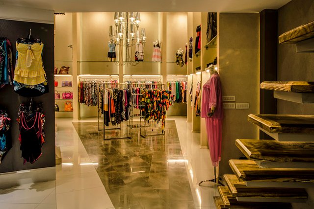 Tesoro-store-by-N-Design-Team-Karachi-Pakistan.jpg