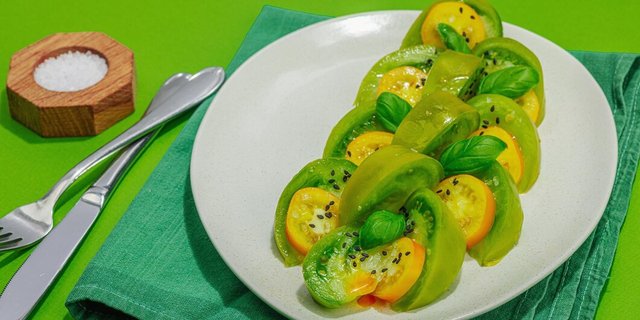 fresh-summer-salad-from-green-heirloom-tomato-kiwi-fresh-basil-leaves-extra-virgin-olive-oil-healthy-food-concept-hard-light-dark-shadow-bright-background-flat-lay-banner-format_164638-21877.jpg