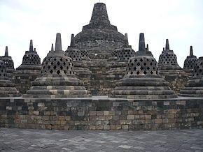 290px-Candi_Borobudur_3.jpg