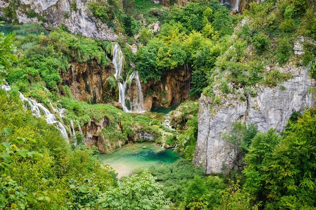 waterfalls-plitvice-lakes-national-park-croatia.jpg