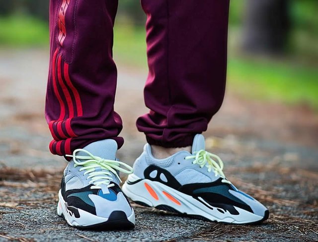Yeezy 700 og outfit on sale