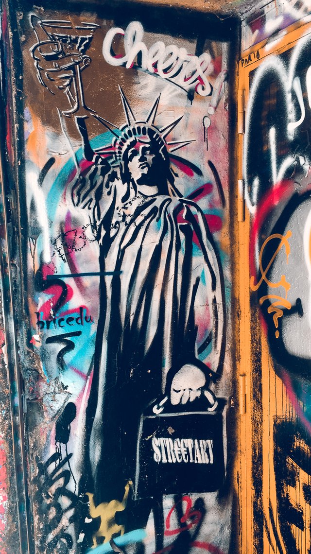 Graffiti-Street-Art-Paris-23.jpg