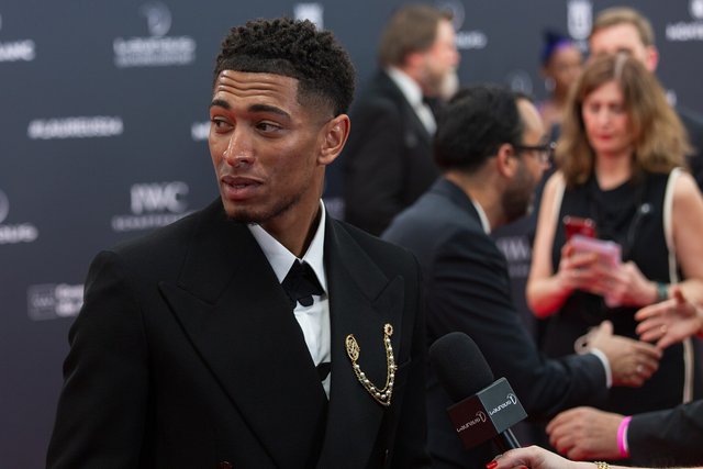 2048px-25th_Laureus_World_Sports_Awards_-_Red_Carpet_-_Jude_Bellingham_-_240422_190626.jpg