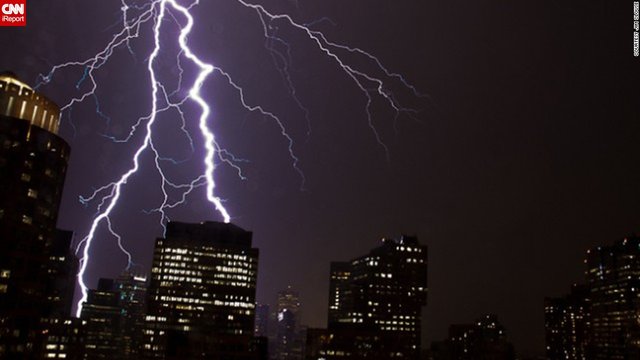 140815102409-irpt-new-boston-lightning-horizontal-large-gallery.jpg