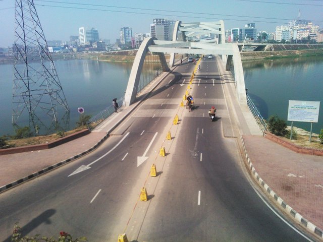 Hatirjheel_2nd-bridge.jpg