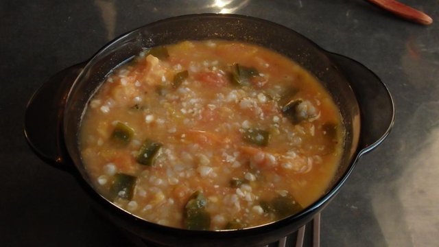 Суп с помидорами и творогом.jpg