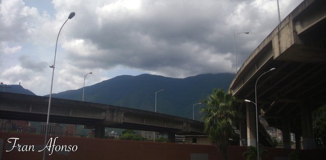 Caracas desde la Autopista by Fran Afonso 4.jpg