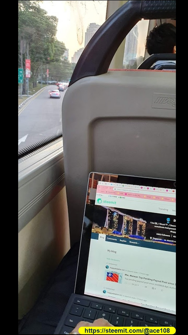 Blogging in the bus