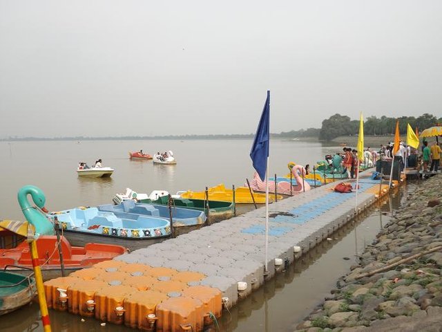 22-45-11-lake-2.jpg