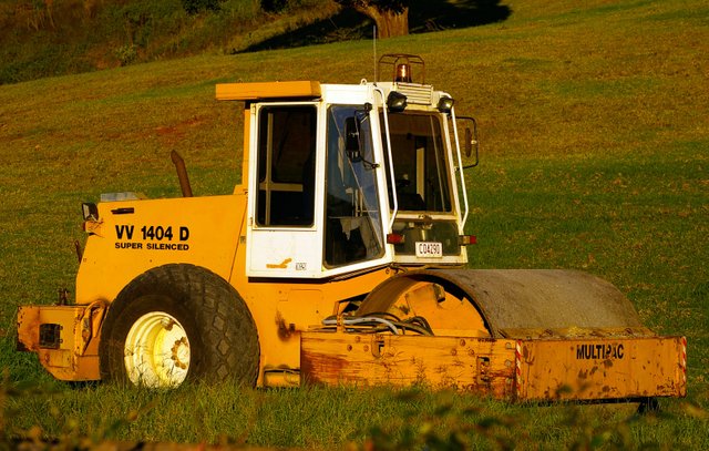 field-asphalt-transport-construction-vehicle-machine-machinery-yellow-agriculture-paddock-bulldozer-construction-site-roller-heavy-rural-area-construction-equipment-1094882.jpg