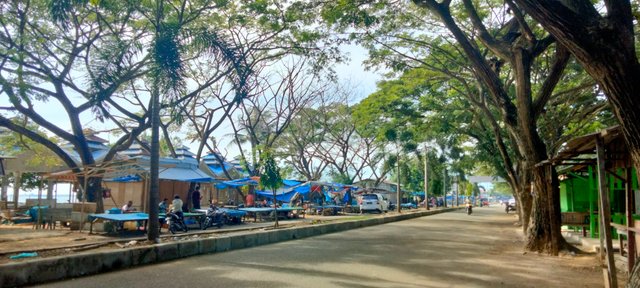 suasana pasar ikan.jpg