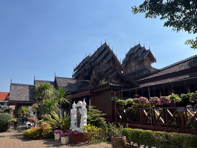Wat Nantaram5.jpg