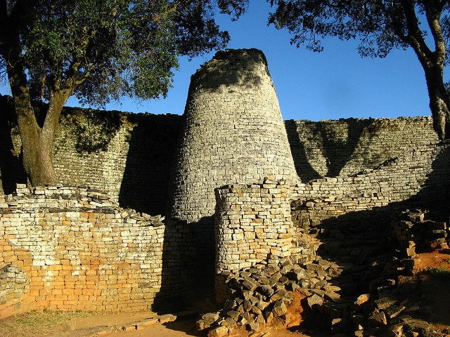 Great-Zimbabwe-Ruins.jpg