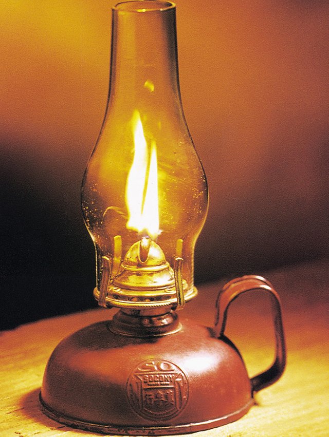 kerosene lamp_portrait_jpg.jpg