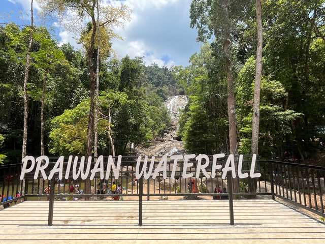 Phraiwan Waterfall3.jpg