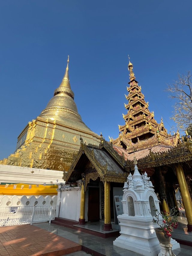 Wat Phra Kaew Don Tao Suchadaram13.jpg