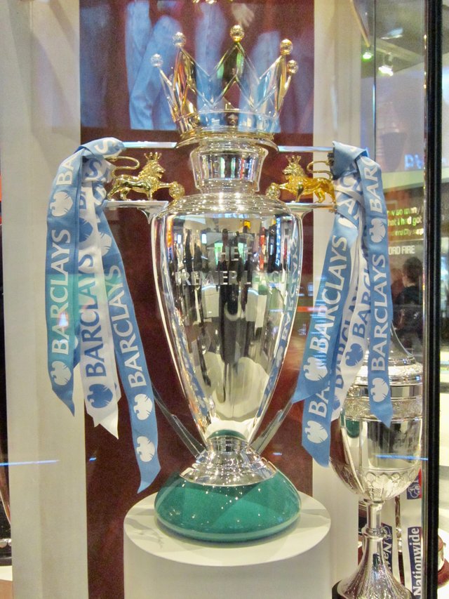 Premier_League_Trophy_at_Manchester's_National_Football_Museum_(Ank_Kumar)_02-3.jpg
