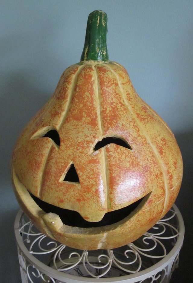 pumpkin happy.JPG
