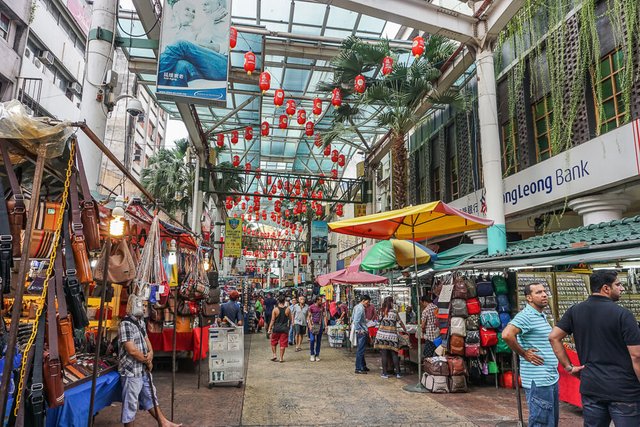 things-to-do-in-chinatown-kuala-lumpur-petaling-street-market.jpg