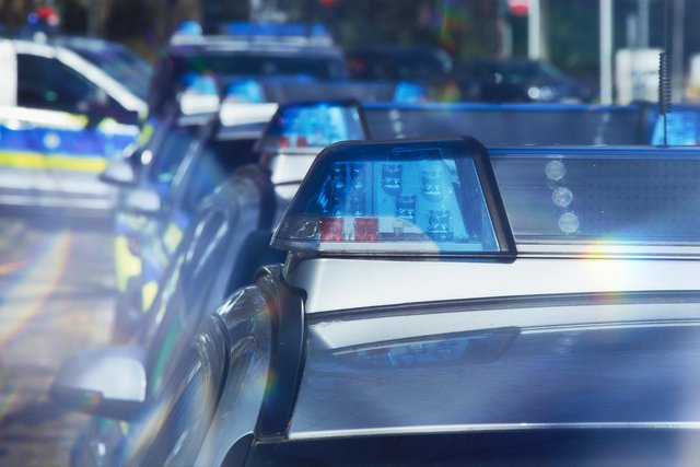 police-6938244_1920.jpg