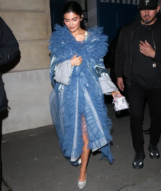 kylie-jenner-maison-margiela-show-paris.webp