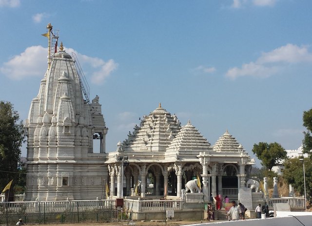 Mahakaleshwar-Temple.jpg