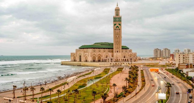 Mosquée et corniche Hassan 2 - Casablanca Janvier 2020- Ph Rizkou 1 copie.jpg