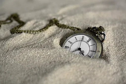 pocket-watch-3156771__340.webp