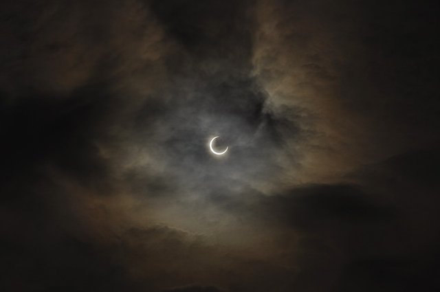 total-solar-eclipse-95547_960_720.jpg