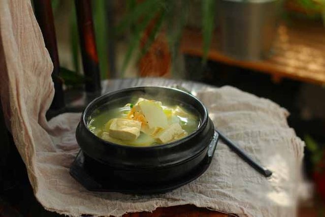 white radish tofu soup.jpg