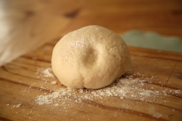 doughknead1.jpg