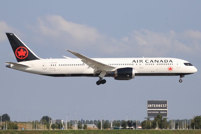 C-FVNB Air Canada -B789.JPG