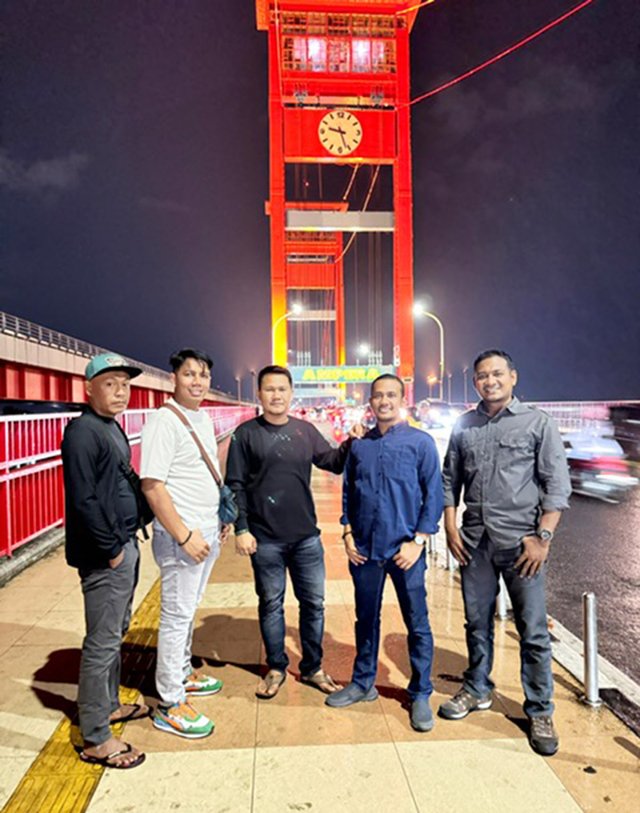 Jembatan Ampera_01.jpg