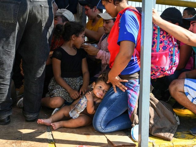 skynews-mexico-migrants_4460223.jpg