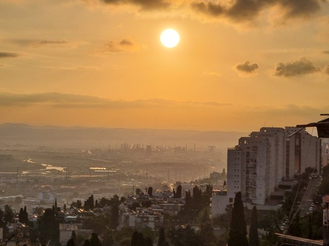 Morning in Haifa