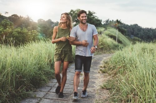 couple-walking-first-date.jpeg