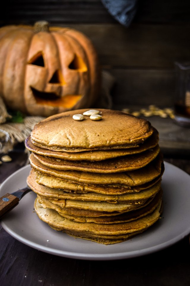 Oaty Pumpkin Pancakes + Maple Nut Butter Spread-5.jpg