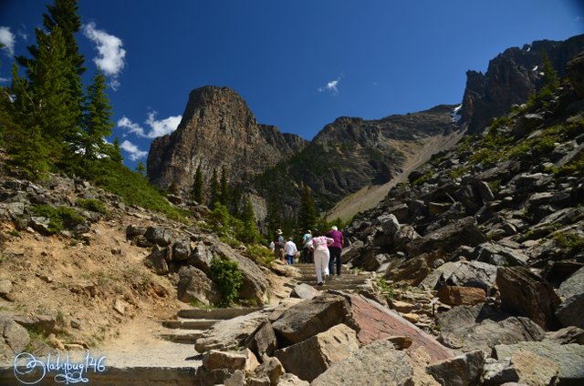 moraine lake5.jpg