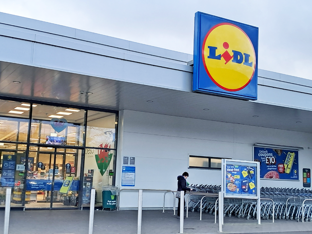 Carmarthen-Lidl-external-20250123.png