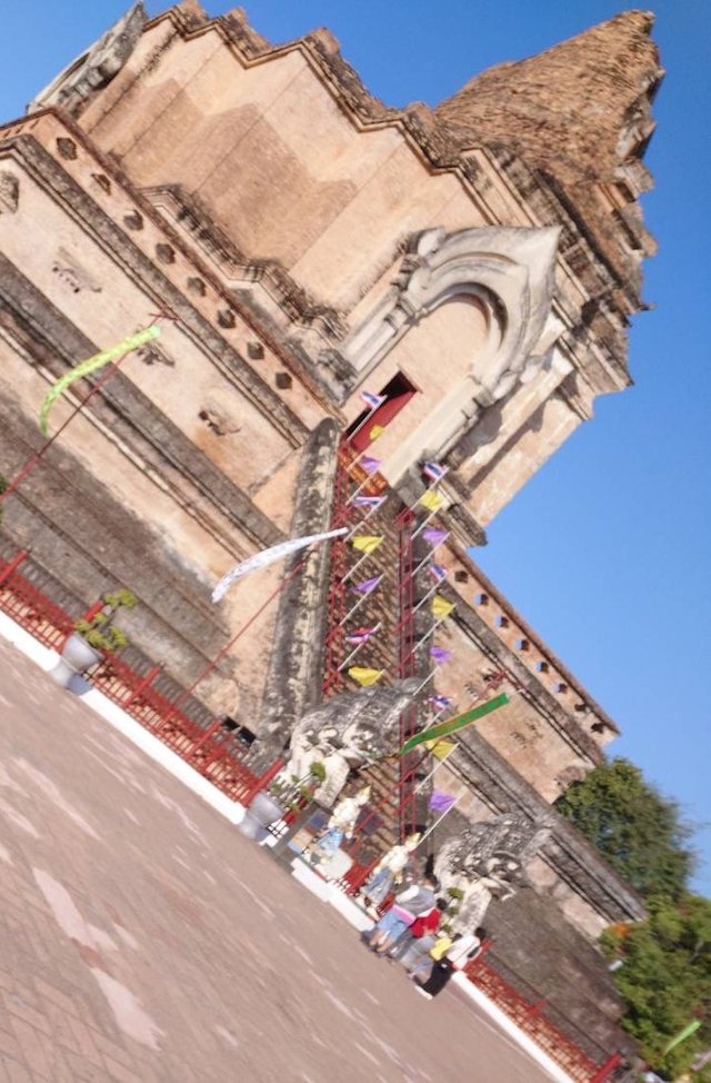 Wat Chedi Luang Worawihan6.jpg