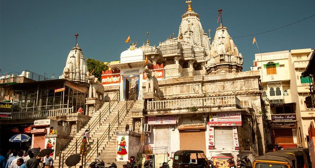 one-day-udaipur-local-sightseeing-tour-package-jagdish-temple.jpg